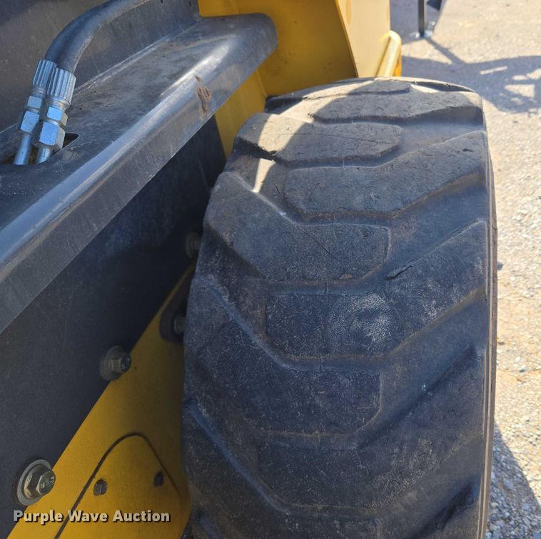 image for item EU3960 2012 New Holland L230 skid steer loader