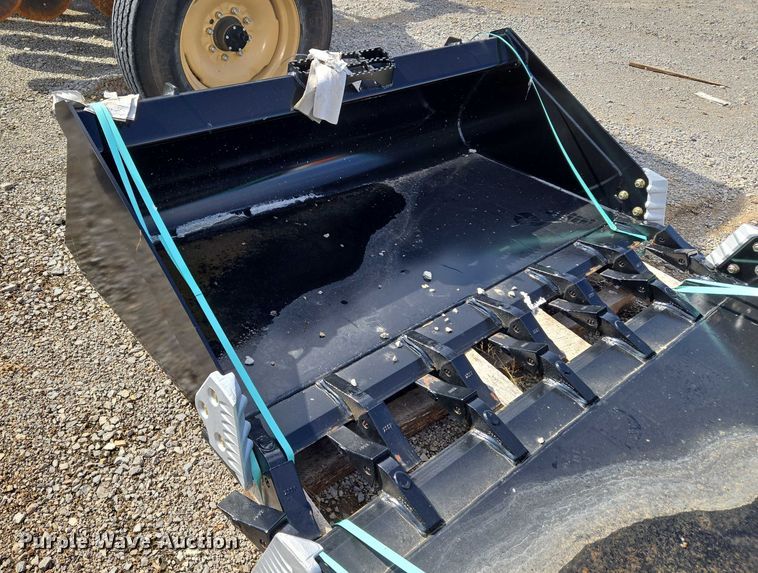 image for item EU3961 Land Pride AP-HD68LLT skid steer bucket