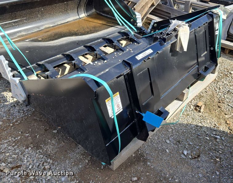 image for item EU3961 Land Pride AP-HD68LLT skid steer bucket