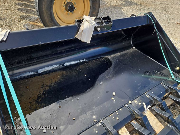 image for item EU3961 Land Pride AP-HD68LLT skid steer bucket