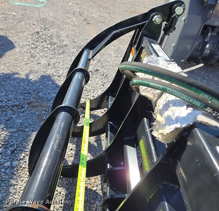 image for item EU3963 Land Pride SGC0548 claw grapple