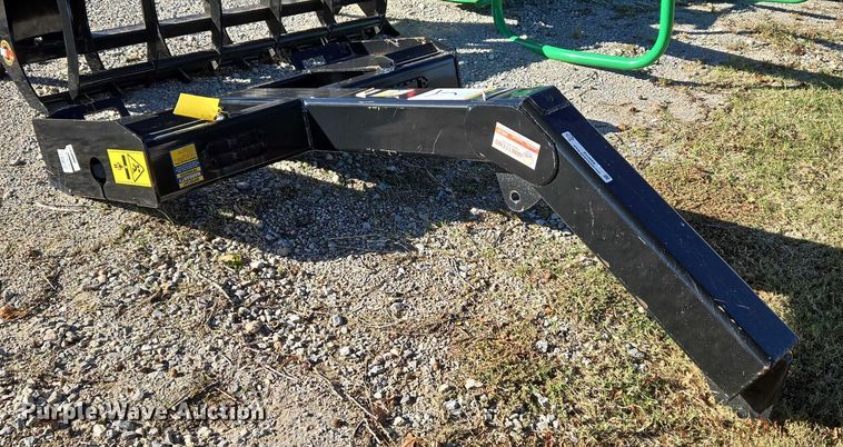 image for item EU3969 Kubota AP-LB60 skid steer boom