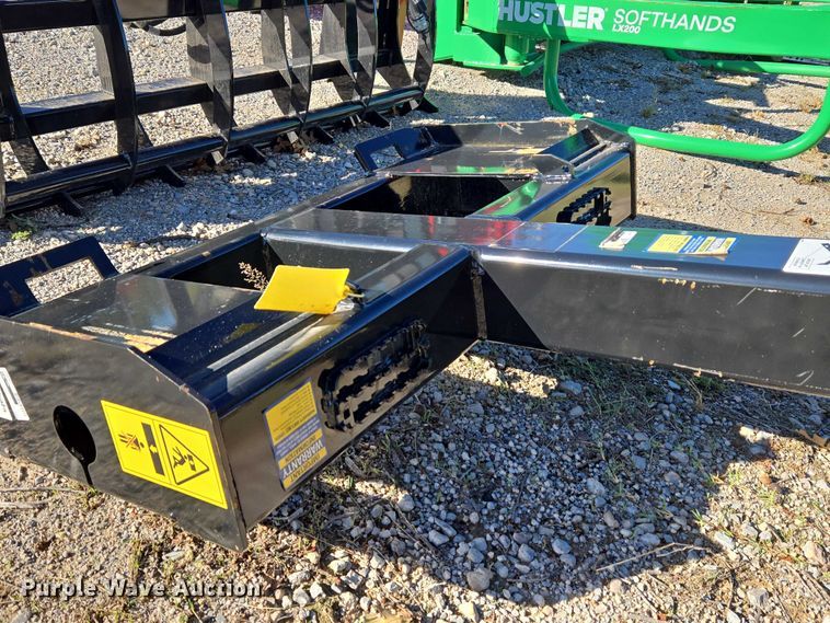 image for item EU3969 Kubota AP-LB60 skid steer boom