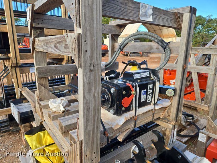 image for item EU3976 Kubota EA20 mini excavator auger