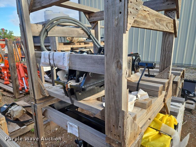 image for item EU3976 Kubota EA20 mini excavator auger