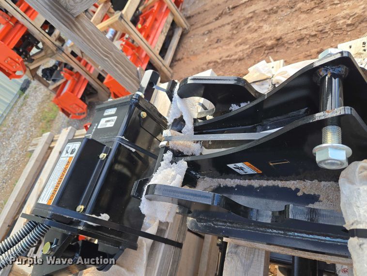 image for item EU3976 Kubota EA20 mini excavator auger