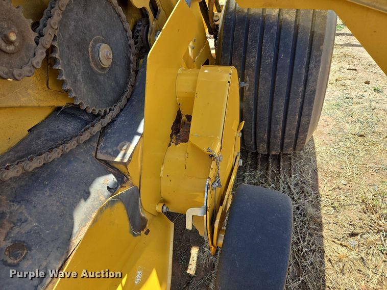 image for item EU3979 2020 Vermeer 605N round baler