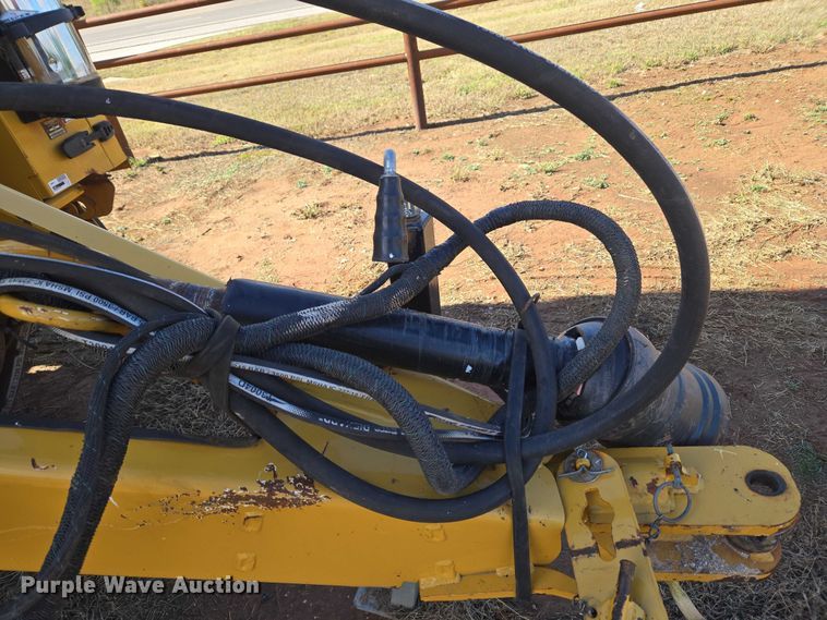 image for item EU3979 2020 Vermeer 605N round baler