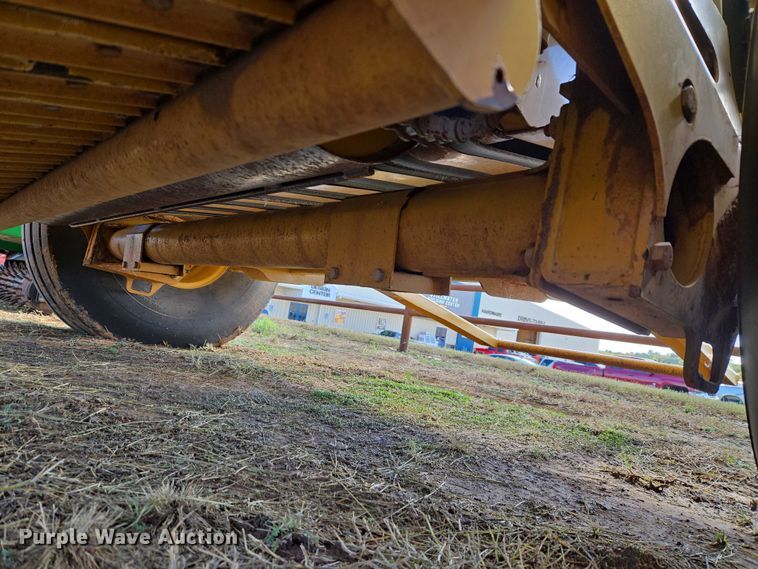 image for item EU3979 2020 Vermeer 605N round baler