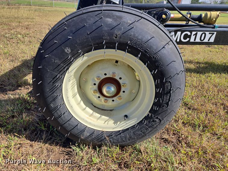 image for item EU3982 Cimarron MC107 mower caddy