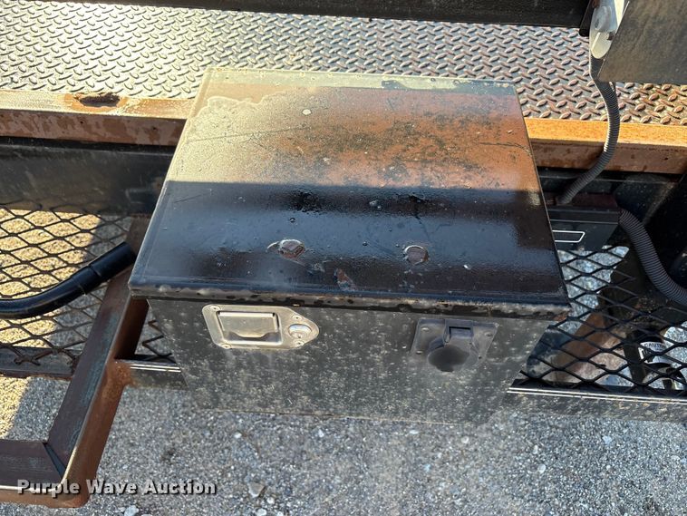 image for item EU4680 2014 Lamar Trailers equipment trailer