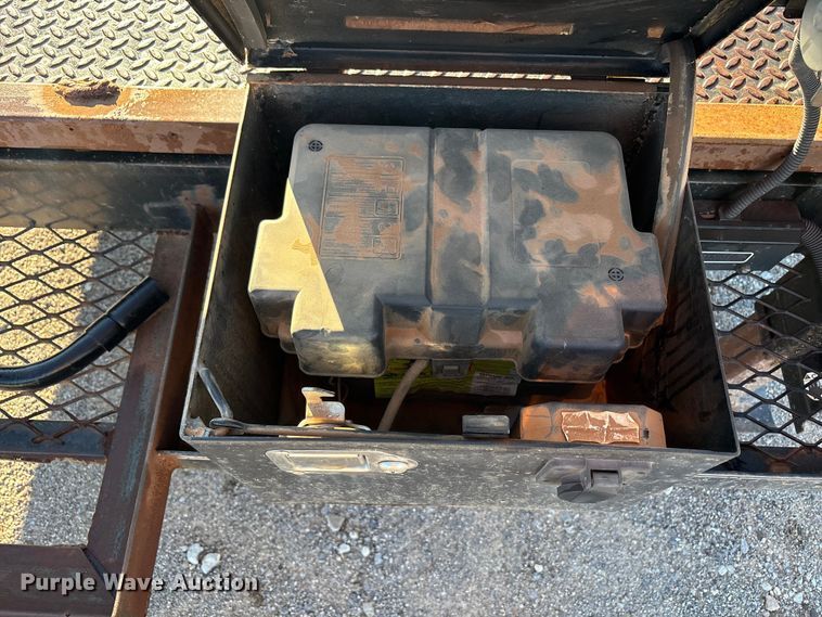 image for item EU4680 2014 Lamar Trailers equipment trailer