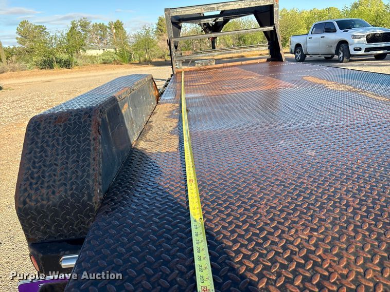 image for item EU4680 2014 Lamar Trailers equipment trailer