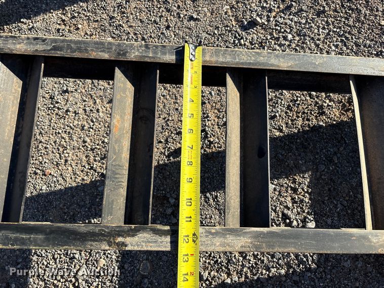 image for item EU4680 2014 Lamar Trailers equipment trailer