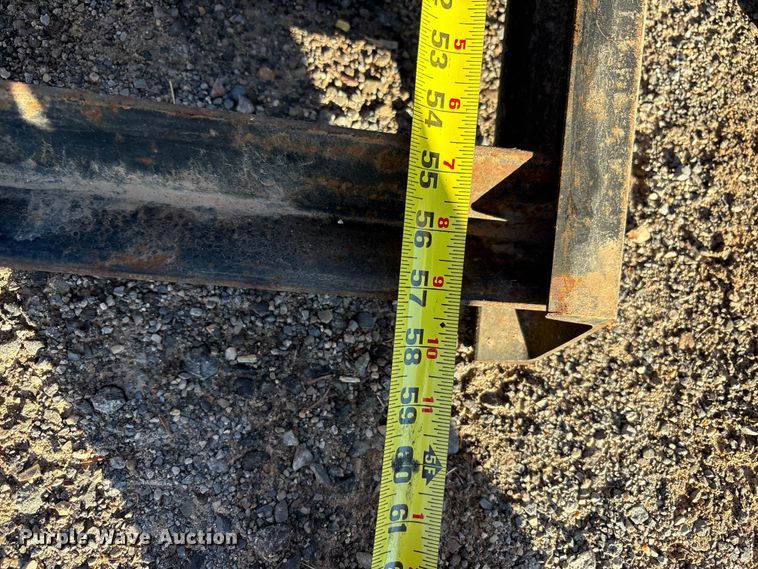 image for item EU4680 2014 Lamar Trailers equipment trailer