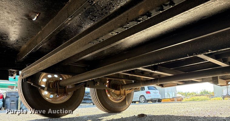 image for item EU4680 2014 Lamar Trailers equipment trailer