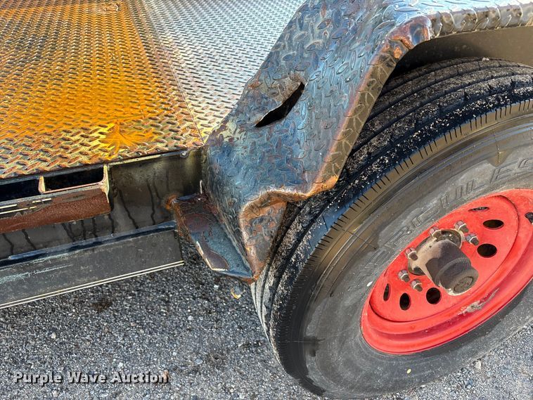 image for item EU4680 2014 Lamar Trailers equipment trailer