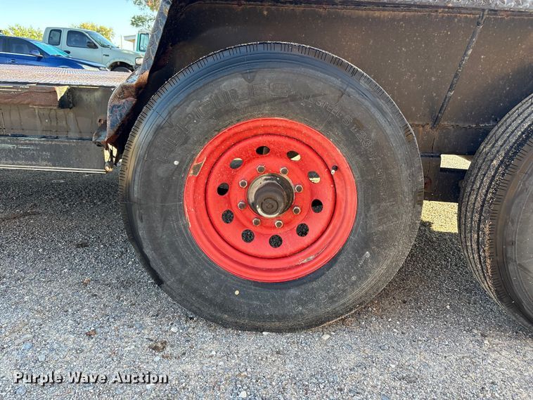 image for item EU4680 2014 Lamar Trailers equipment trailer