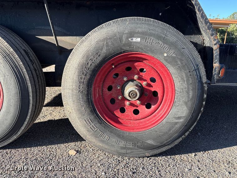 image for item EU4680 2014 Lamar Trailers equipment trailer