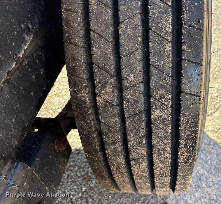 image for item EU4680 2014 Lamar Trailers equipment trailer