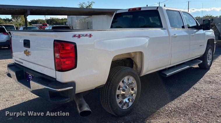 image for item EU4681 2016 Chevrolet Silverado 3500HD Crew Cab pickup truck