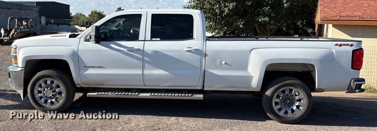 image for item EU4681 2016 Chevrolet Silverado 3500HD Crew Cab pickup truck