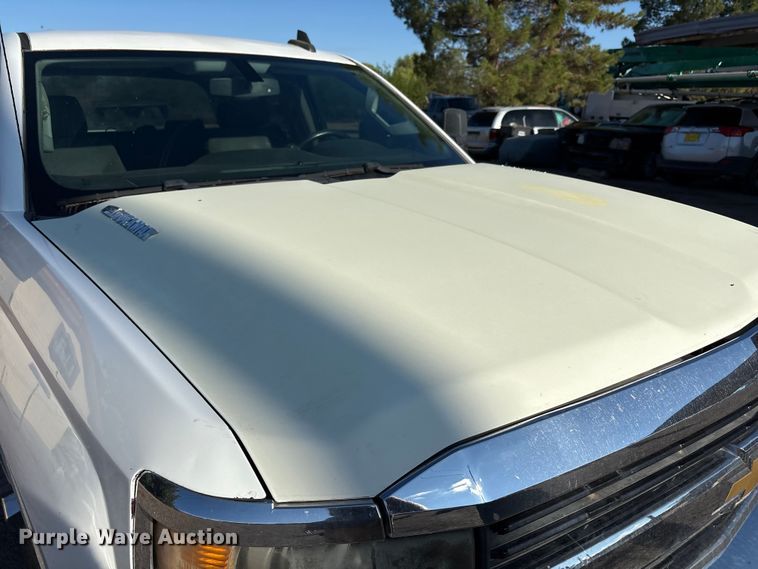 image for item EU4681 2016 Chevrolet Silverado 3500HD Crew Cab pickup truck