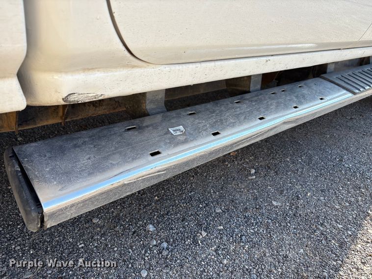 image for item EU4681 2016 Chevrolet Silverado 3500HD Crew Cab pickup truck