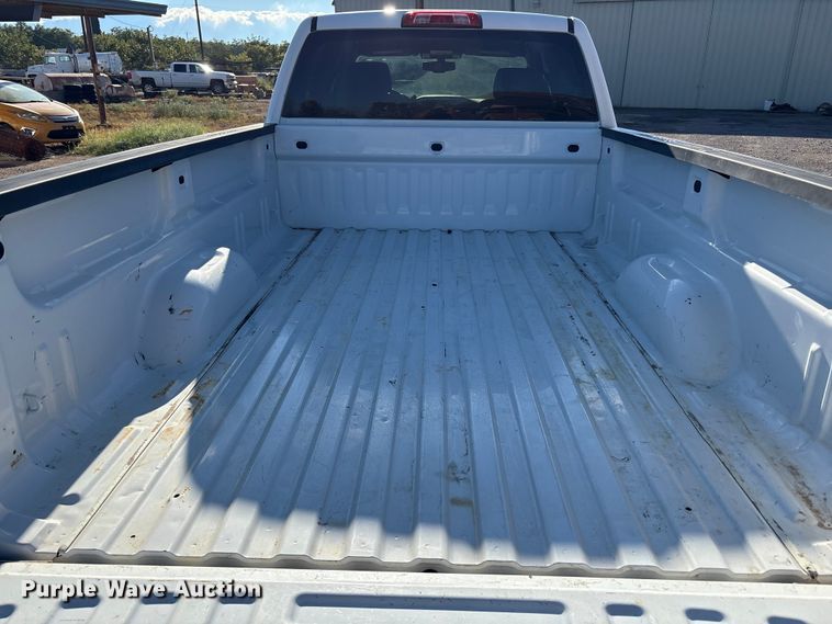 image for item EU4681 2016 Chevrolet Silverado 3500HD Crew Cab pickup truck