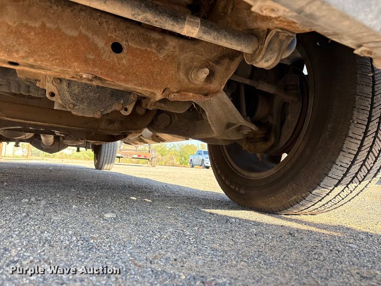 image for item EU4681 2016 Chevrolet Silverado 3500HD Crew Cab pickup truck