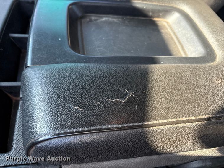 image for item EU4681 2016 Chevrolet Silverado 3500HD Crew Cab pickup truck