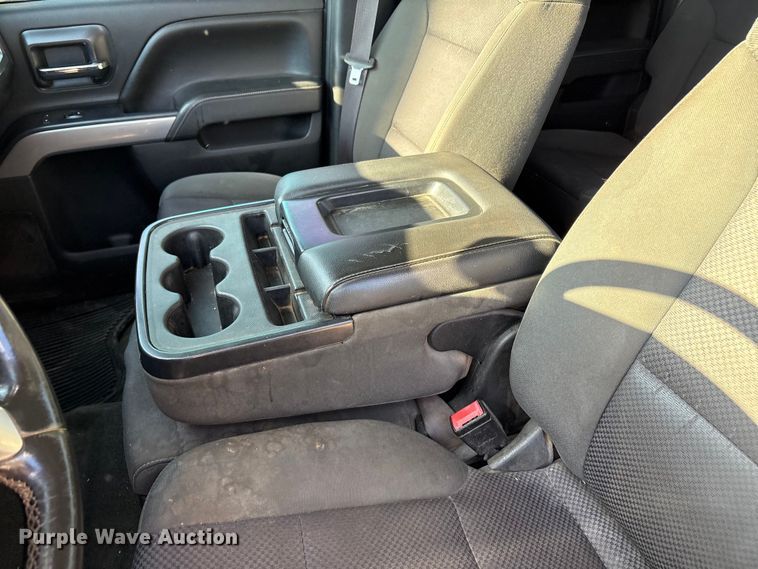 image for item EU4681 2016 Chevrolet Silverado 3500HD Crew Cab pickup truck