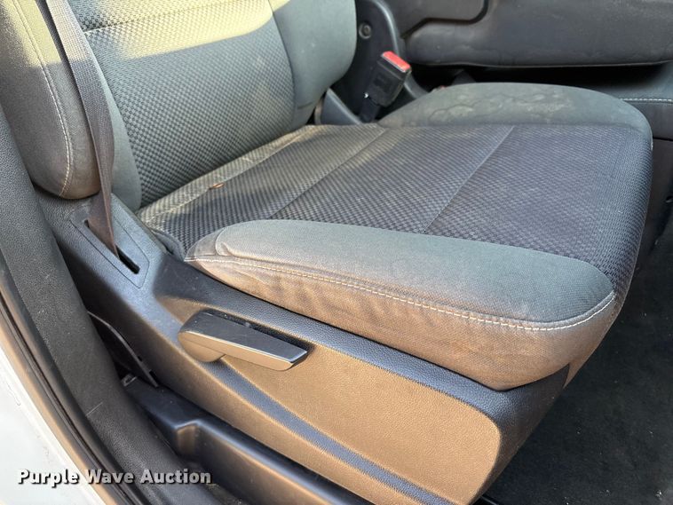 image for item EU4681 2016 Chevrolet Silverado 3500HD Crew Cab pickup truck