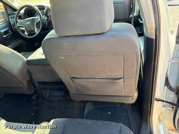 image for item EU4681 2016 Chevrolet Silverado 3500HD Crew Cab pickup truck