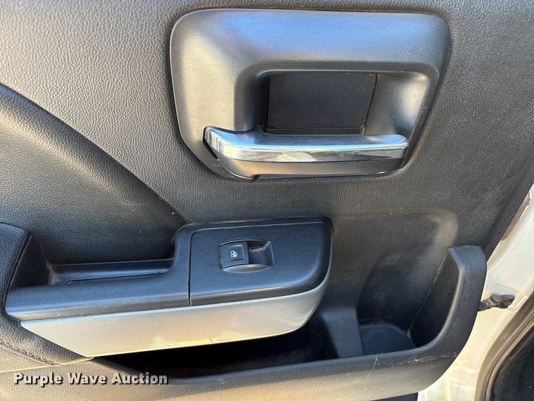 image for item EU4681 2016 Chevrolet Silverado 3500HD Crew Cab pickup truck