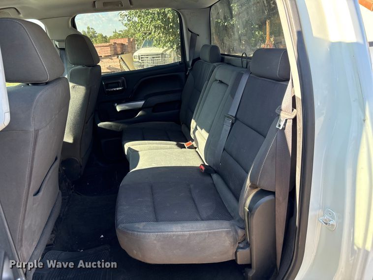 image for item EU4681 2016 Chevrolet Silverado 3500HD Crew Cab pickup truck