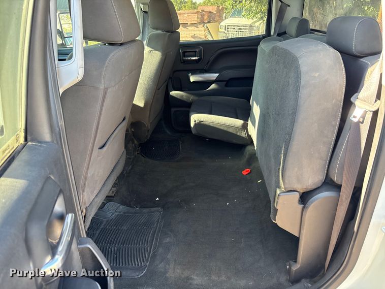 image for item EU4681 2016 Chevrolet Silverado 3500HD Crew Cab pickup truck