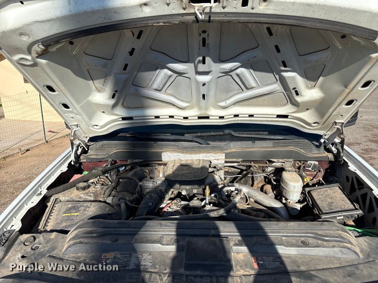 image for item EU4681 2016 Chevrolet Silverado 3500HD Crew Cab pickup truck