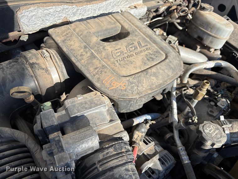 image for item EU4681 2016 Chevrolet Silverado 3500HD Crew Cab pickup truck