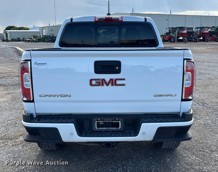 image for item EU4700 2019 GMC Canyon Crew Cab pickup truck