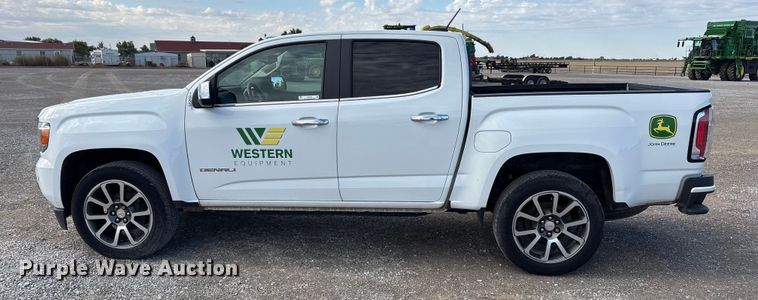 image for item EU4700 2019 GMC Canyon Crew Cab pickup truck