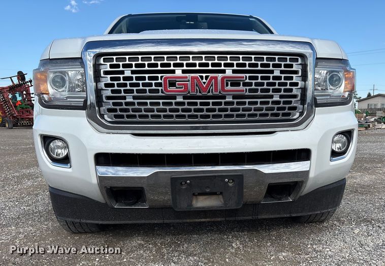 image for item EU4700 2019 GMC Canyon Crew Cab pickup truck