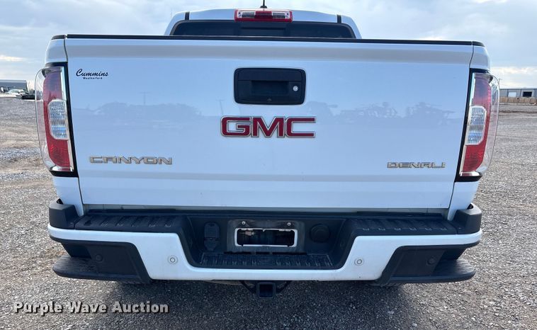 image for item EU4700 2019 GMC Canyon Crew Cab pickup truck