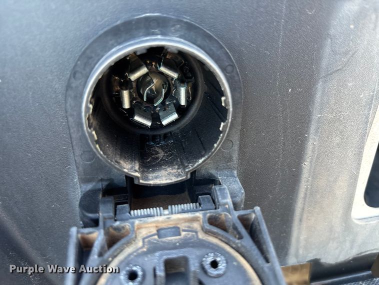 image for item EU4700 2019 GMC Canyon Crew Cab pickup truck