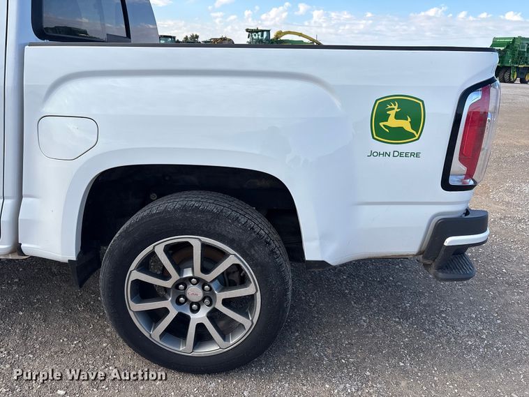 image for item EU4700 2019 GMC Canyon Crew Cab pickup truck