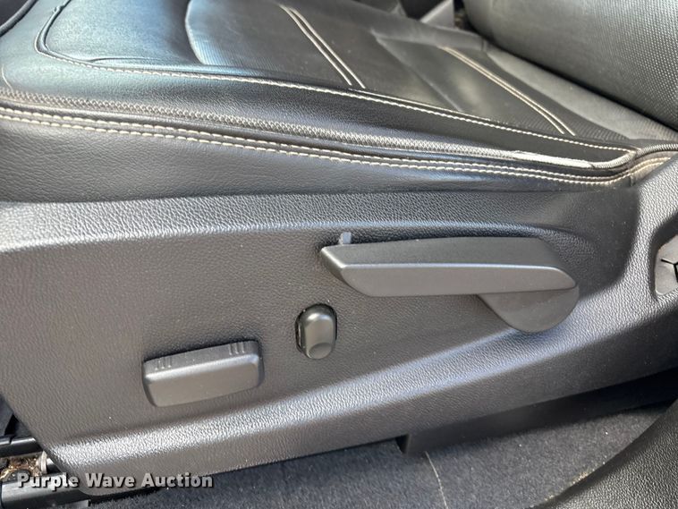 image for item EU4700 2019 GMC Canyon Crew Cab pickup truck