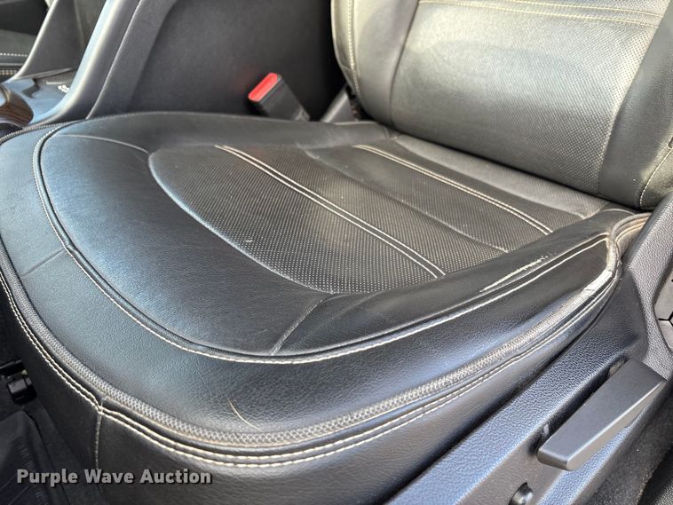 image for item EU4700 2019 GMC Canyon Crew Cab pickup truck