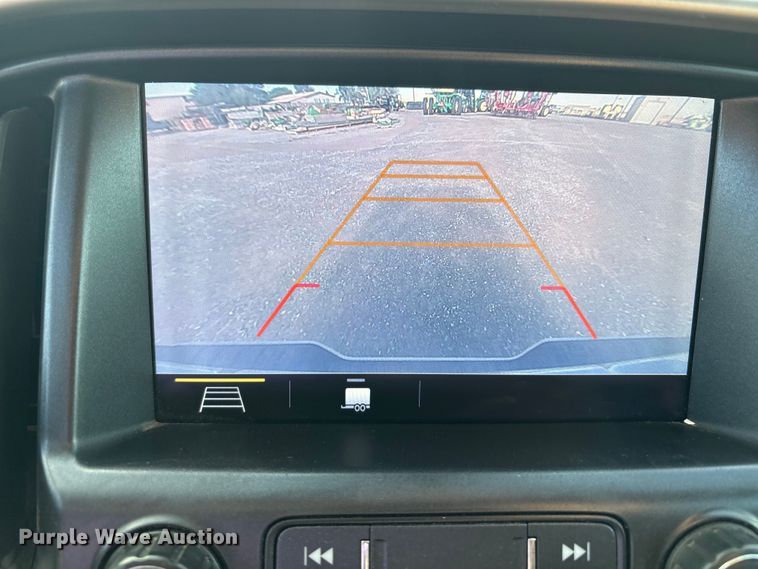 image for item EU4700 2019 GMC Canyon Crew Cab pickup truck