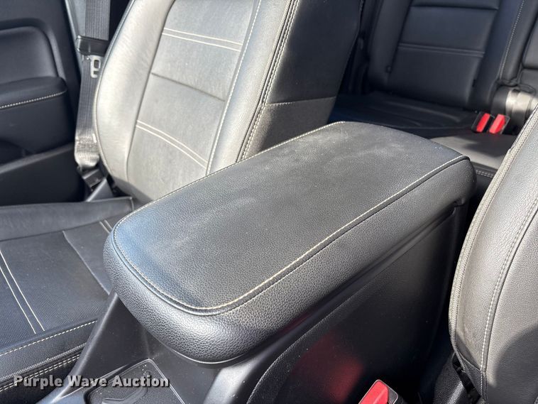 image for item EU4700 2019 GMC Canyon Crew Cab pickup truck