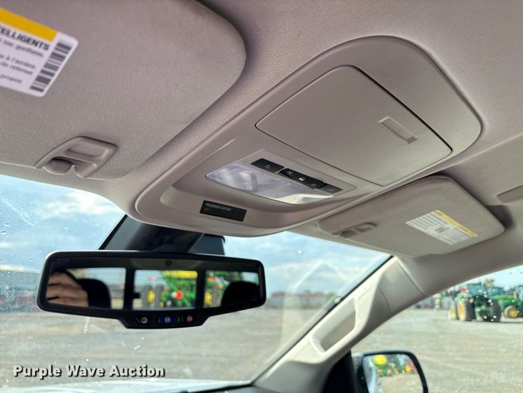 image for item EU4700 2019 GMC Canyon Crew Cab pickup truck